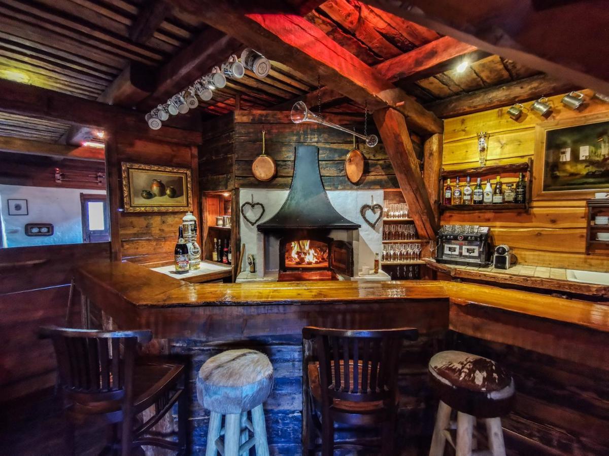 Chez Bear Bed & Breakfast บรีอองซง ภายนอก รูปภาพ